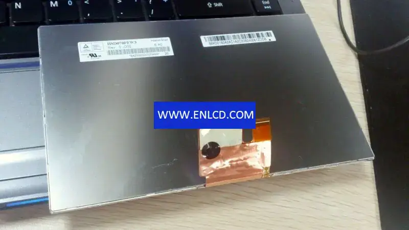 Remplacement du panneau LCD HannStar HSD070PFW3-D00