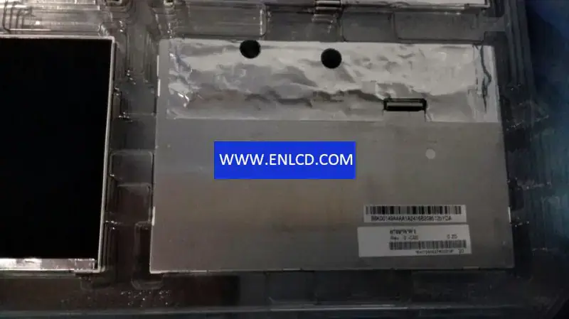 Remplacement du panneau LCD HannStar HSD070PWW1-C00