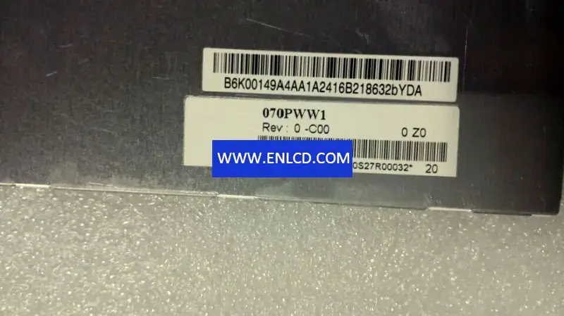 Remplacement du panneau LCD HannStar HSD070PWW1-C00