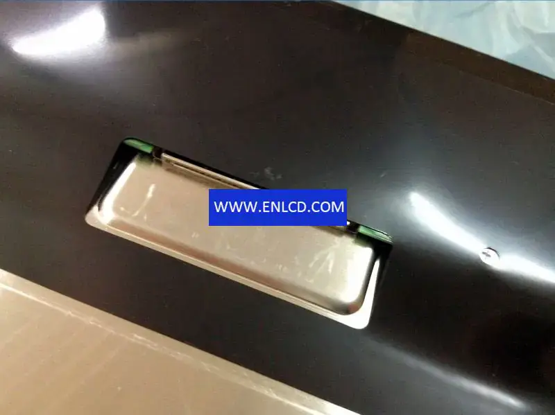 Remplacement du panneau LCD Innolux M280HKJ-L30 Rev.B1