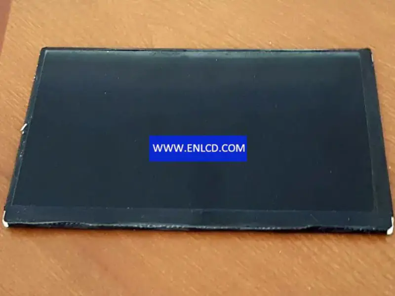 Remplacement du panneau LCD Innolux N070ICG-LD1
