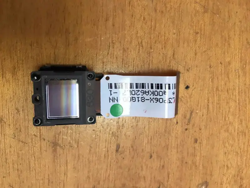 Substituição do painel LCD Epson L3P06X-81G00 para projetor