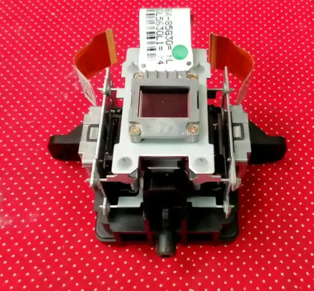 Substituição do painel LCD Epson L3P06X-85G30 para projetor