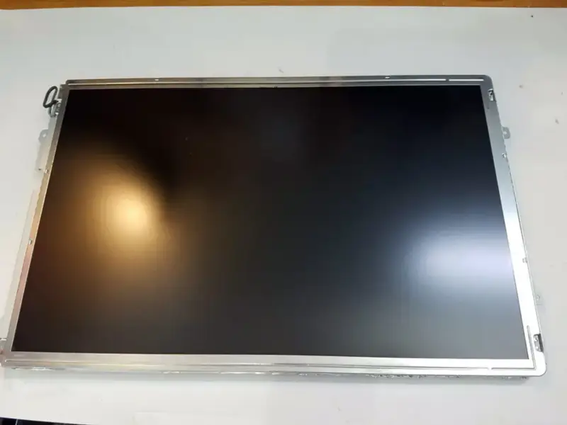 LG.Philips LM171W02-A4 LCD