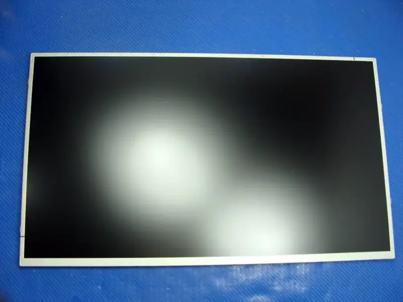 Sostituzione del pannello LCD del display LG LM238WF1-SLE3