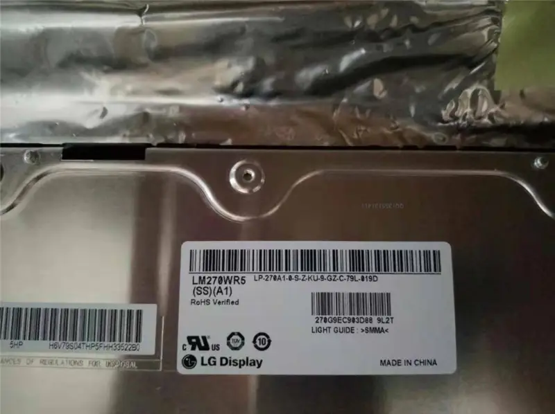 Remplacement du panneau LCD LG LM270WR5-SSA1