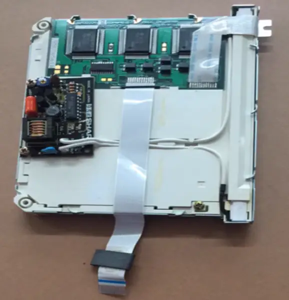 Sharp LM32004 LCD