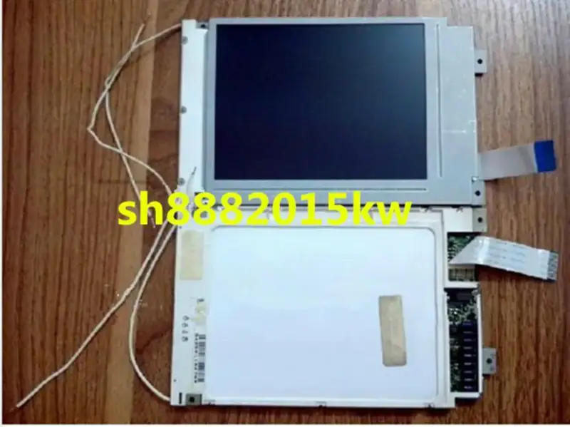 Sharp LM32007T LCD
