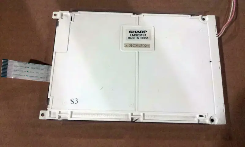 Sharp LM320191 LCD