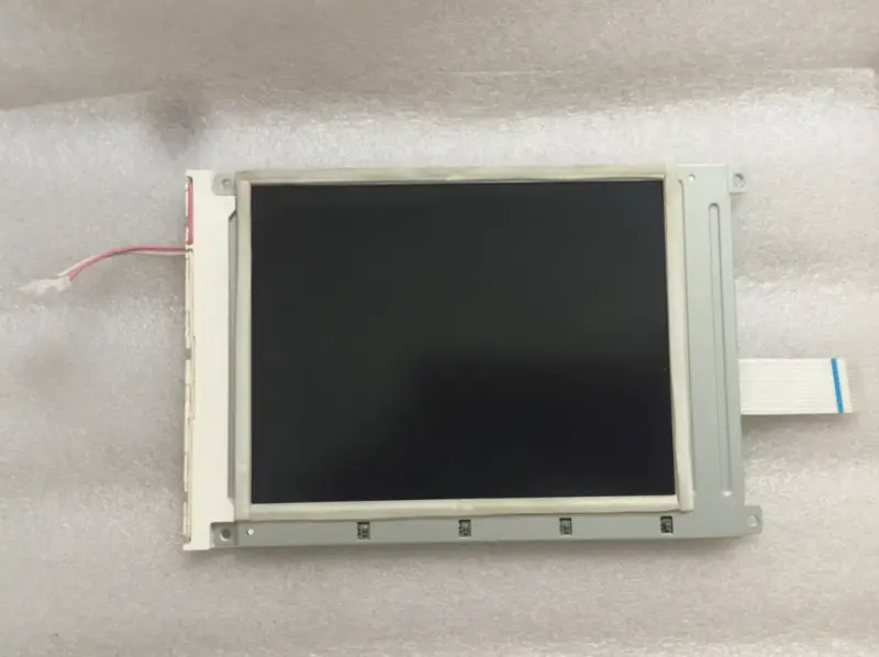 Sharp LM32019P LCD
