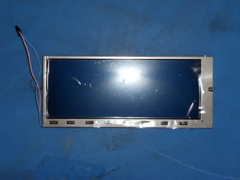 Sharp LM7M633 LCD