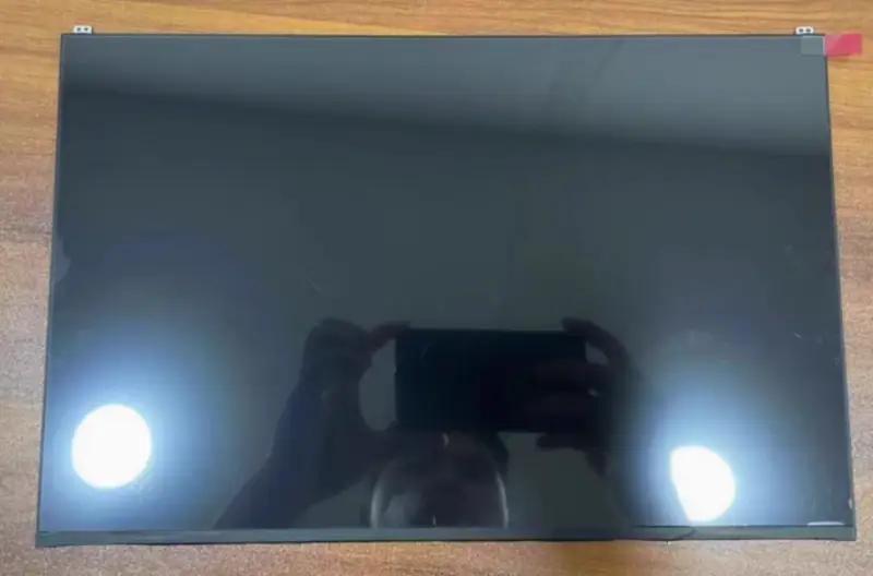 LG Display LP140WF7-SPG1 LCD