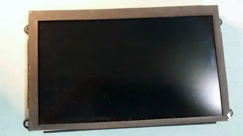 Remplacement du panneau LCD LQ070T5CRQ1 SHARP