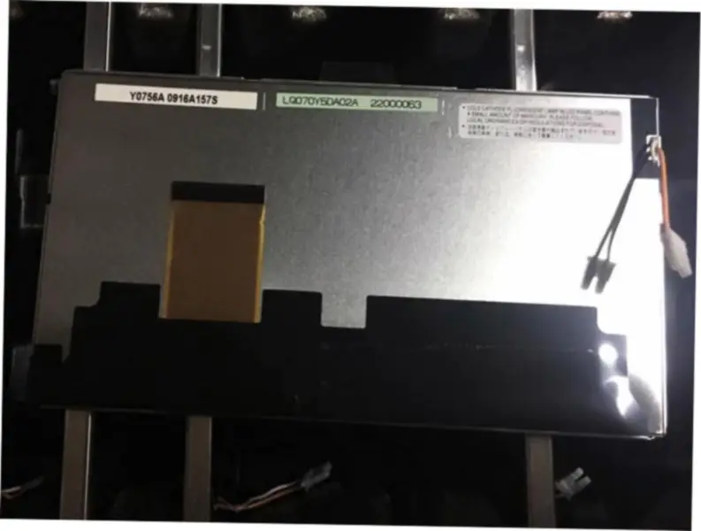 Sharp LQ070Y5DA02A LCD