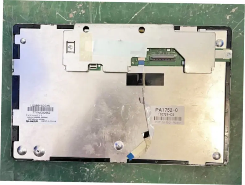 Sharp LQ085Y3DG15 LCD