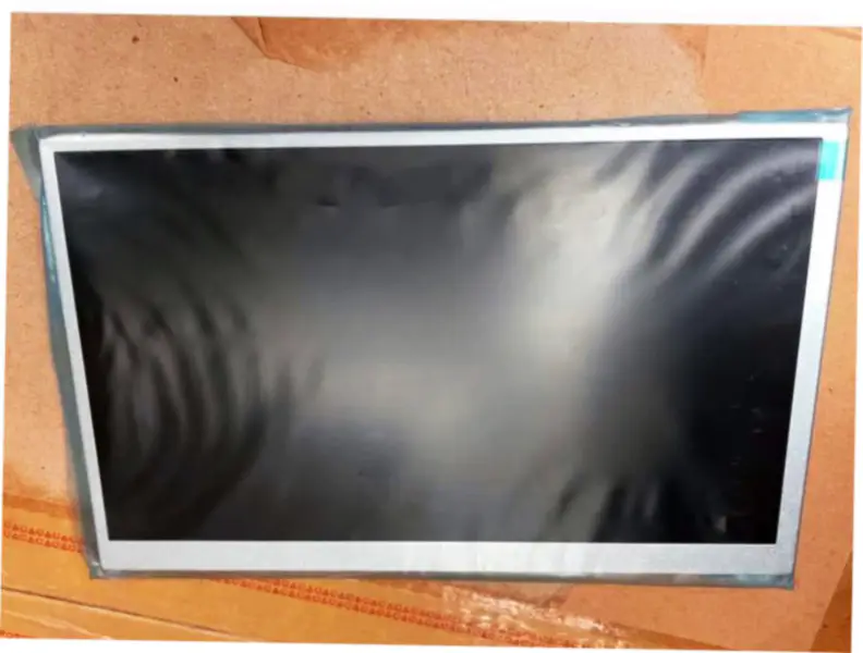 Sharp LQ090Y3DG01 LCD