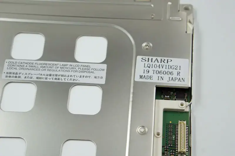 Remplacement du panneau LCD SHARP LQ104V1DG21 pour applications industrielles