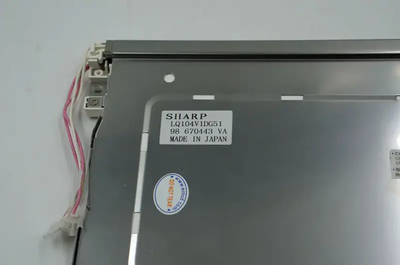 Remplacement du panneau LCD SHARP LQ104V1DG51 pour applications industrielles