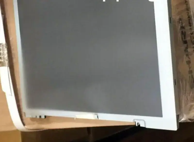 LQ121S1LG71 Remplacement du panneau LCD SHARP pour écran tactile