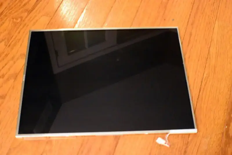 Sharp LQ150X1LBH3 LCD