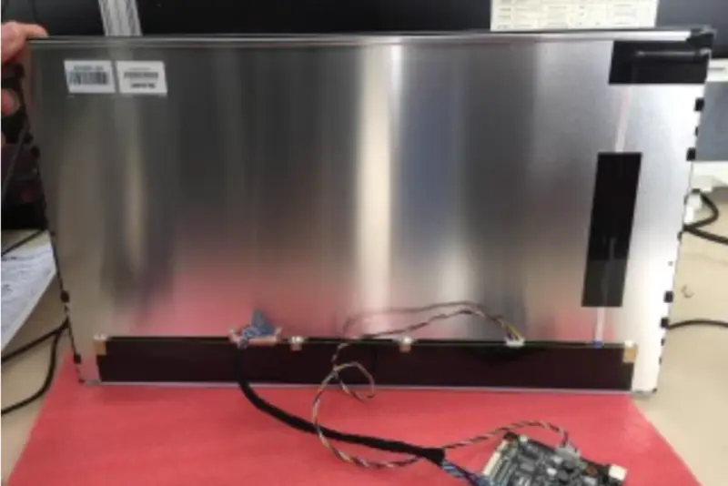 Sharp LQ185M3LW01 LCD
