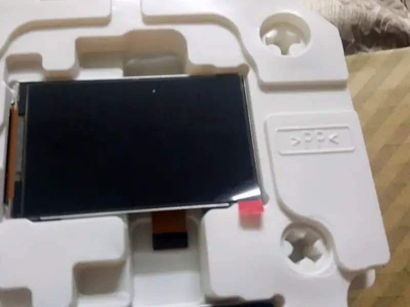 Sharp LS030B3UX01 LCD