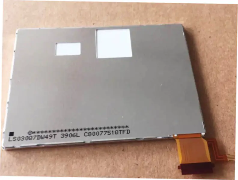 Sharp LS030Q7DW49T LCD