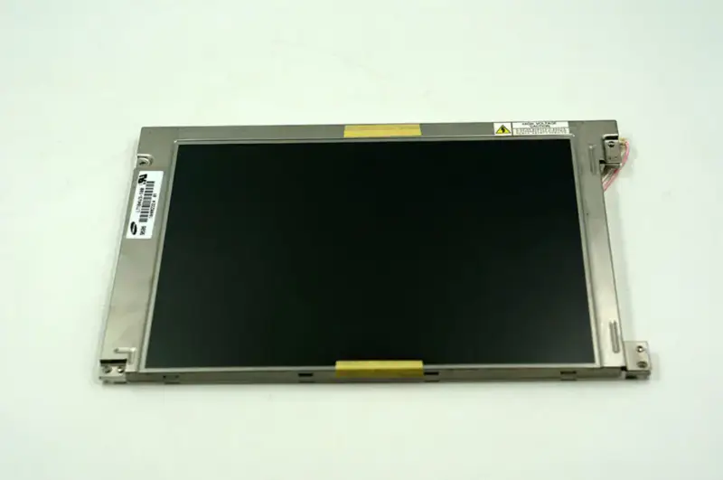 Remplacement du panneau LCD Samsung LT104V3-100 pour ordinateur portable