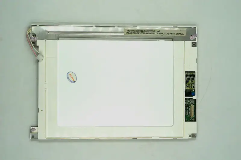 Remplacement du panneau LCD Samsung LT104V3-100 pour ordinateur portable