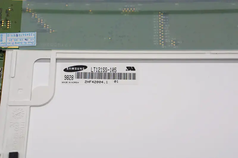 Remplacement du panneau LCD Samsung LT121SS-105