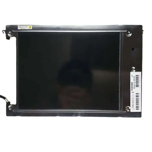 TOSHIBA LTM09C011B LCD