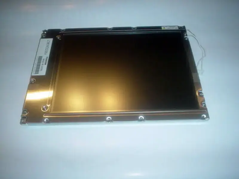TOSHIBA LTM09C020 LCD
