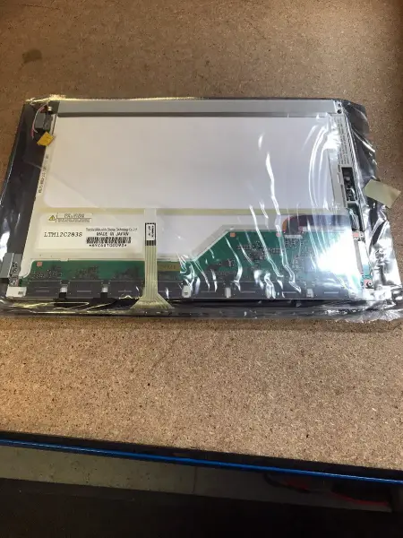 TOSHIBA LTM12C283S LCD