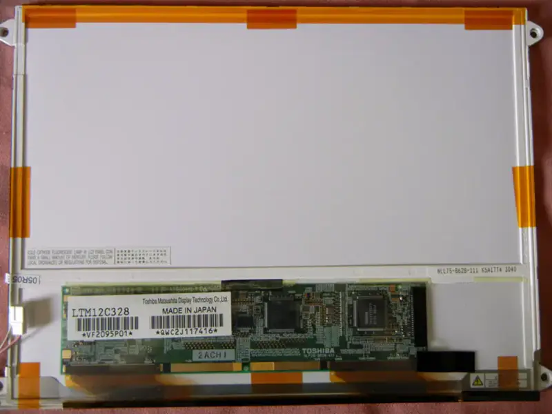 TOSHIBA LTM12C328 LCD
