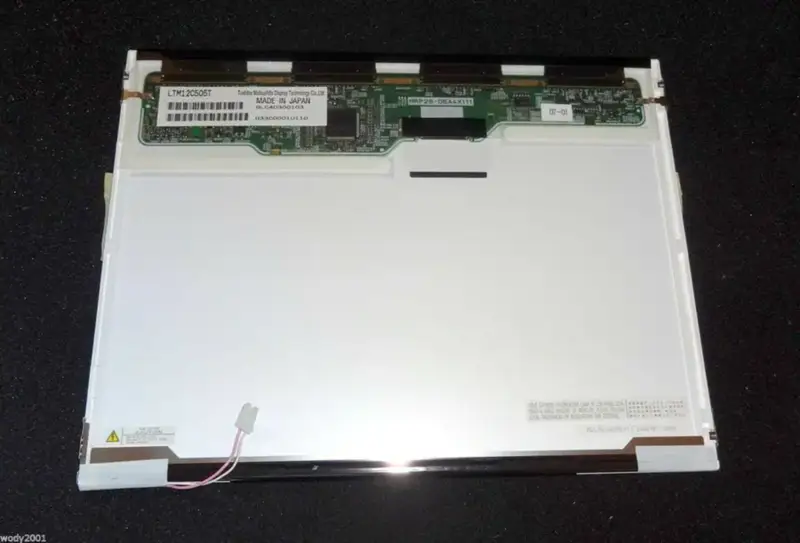 TOSHIBA LTM12C505 LCD