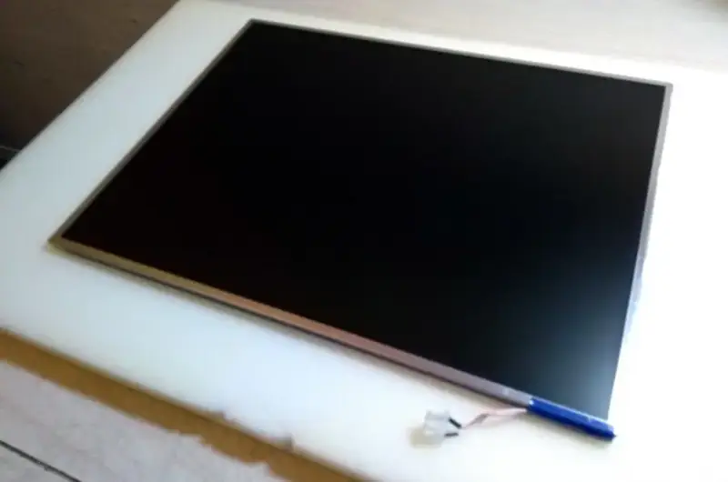 TOSHIBA LTM14C406 LCD