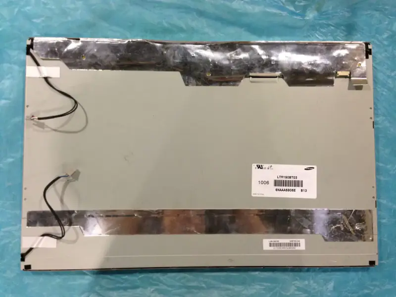 Samsung LTM190BT03 LCD