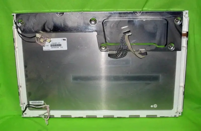 Samsung LTM240W1-L01 LCD