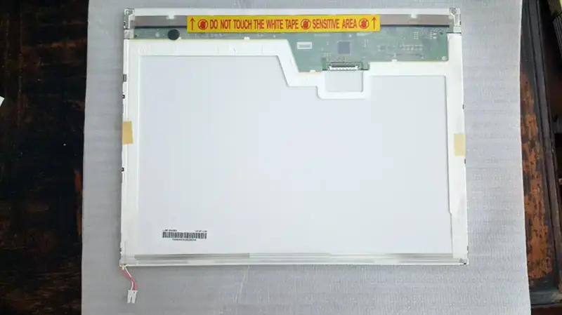 ЖК-дисплей Samsung LTN141XF-L04