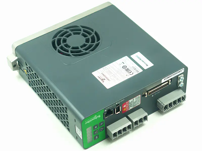 2KW Pour Schneider Lexium 26 Servo Driver AC triphasé LXM26DU20M3X