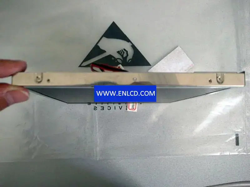 Wymiana panelu LCD DLH1055 LiteMax