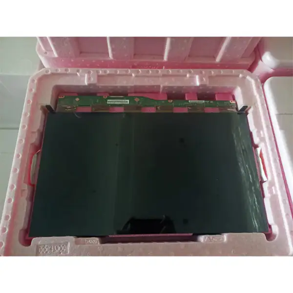 Remplacement du panneau LCD Innolux M215HCA-P02 pour moniteur de bureau