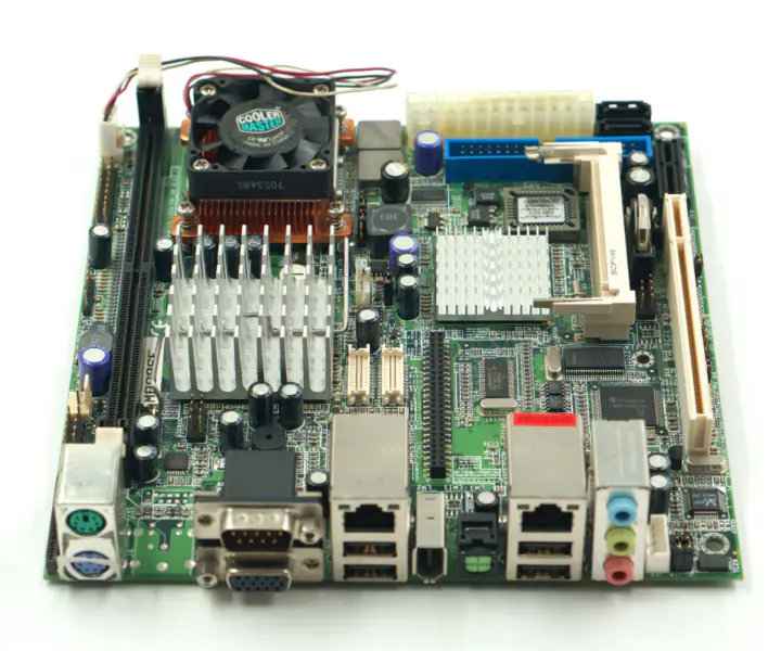IBASE MB896F MB896F-R Carte mère industrielle Mini-ITX