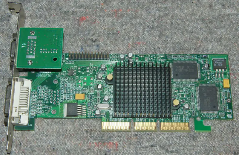 MATROX G550 32MB G55+MDHA32DB Carte graphique AGP VGA
