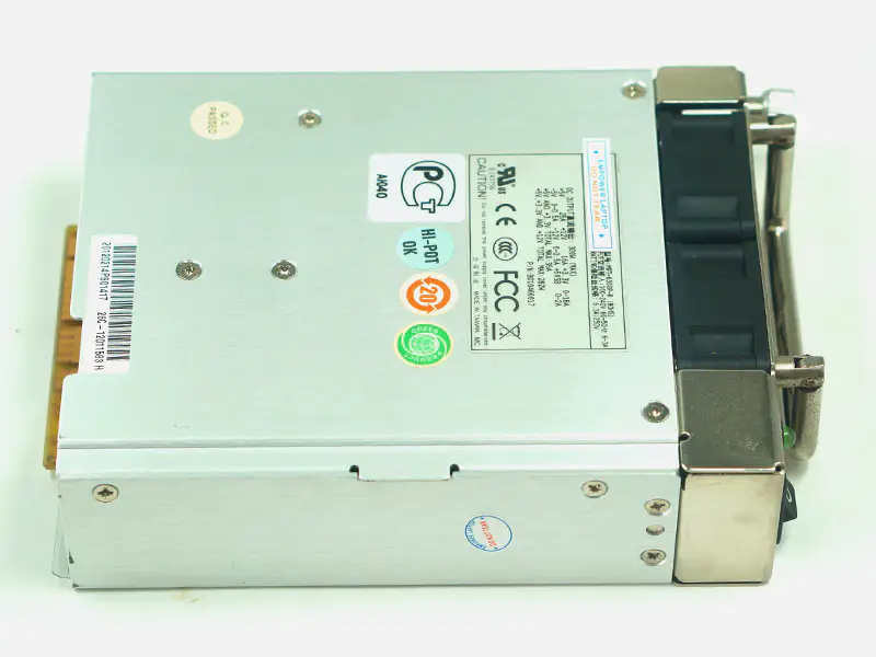 Alimentation pour Zippy Emacs Advantech 300W Switching Power Supply MRT-6300P-R