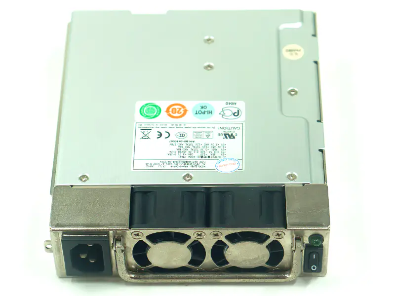 Alimentation pour Zippy Emacs 400W à découpage MRW-6400P-R