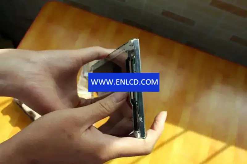 Remplacement du panneau LCD AA057VG12 Mitsubishi pour application industrielle