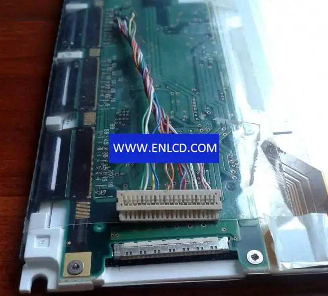 Remplacement du panneau LCD Mitsubishi AA121SJ23