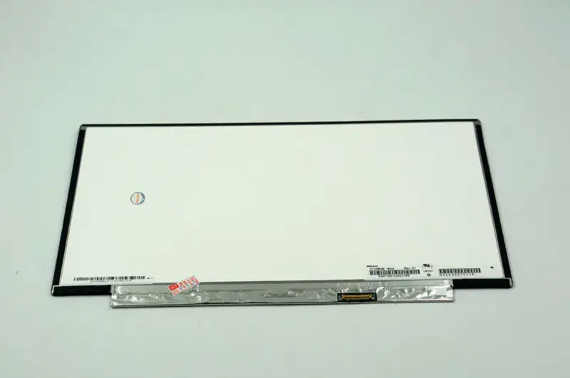 Remplacement du panneau LCD Innolux N133BGE-EAA pour ordinateur portable