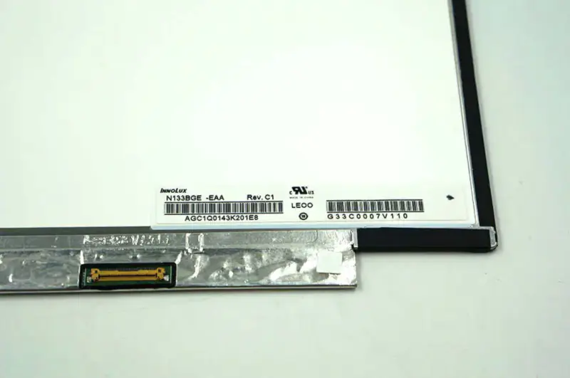 Remplacement du panneau LCD Innolux N133BGE-EAA pour ordinateur portable